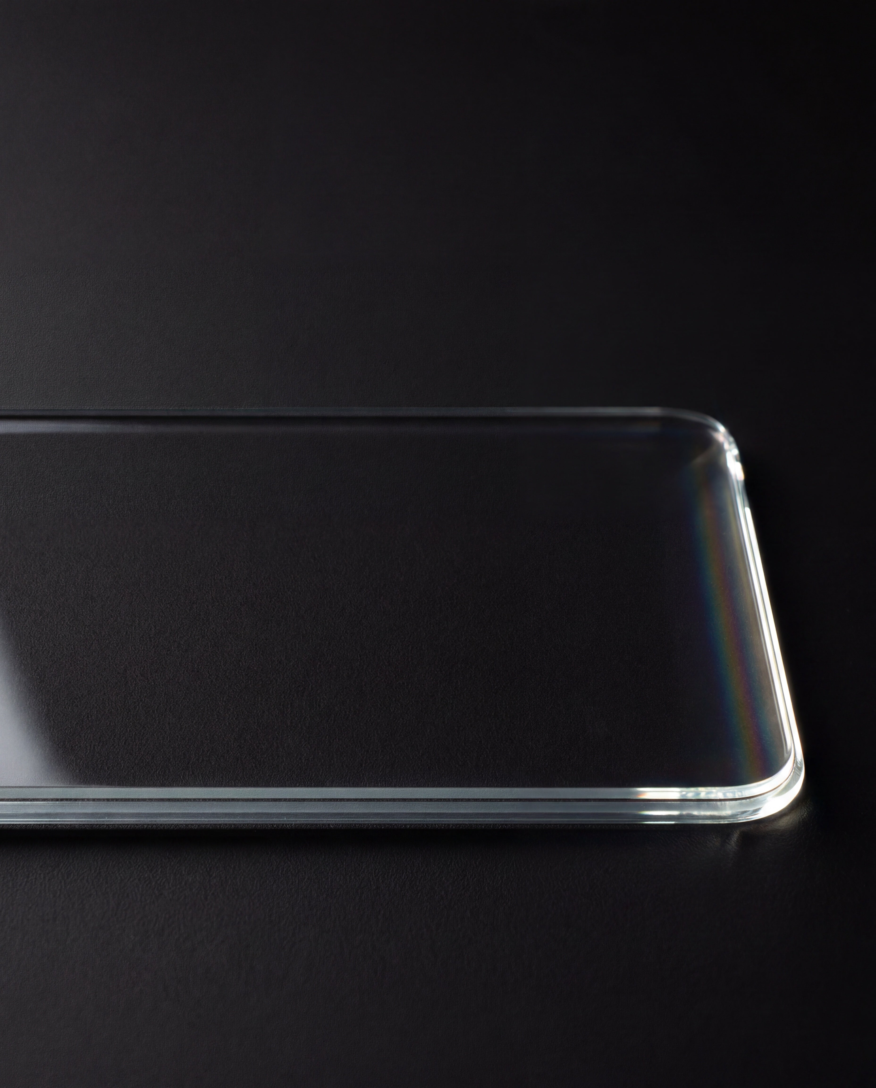 OnlyCovers LB FREE 9H tempered glass screen protector included